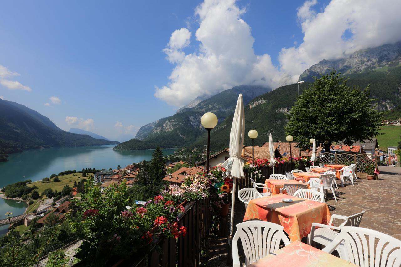 Hotel Aurora Molveno Exterior photo